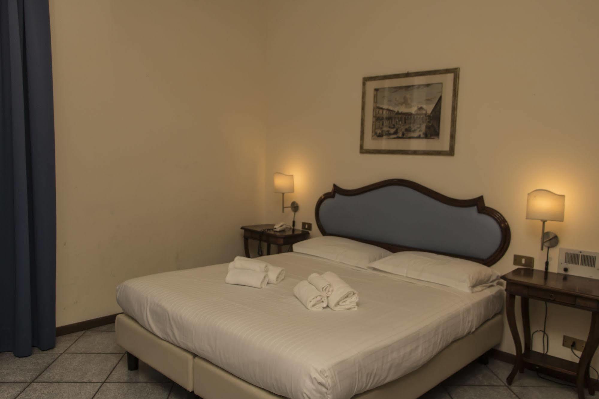 Bypillow Goldoni 3* Florenz